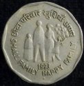 1993_India_2_Rupees_-_Small_Family.JPG
